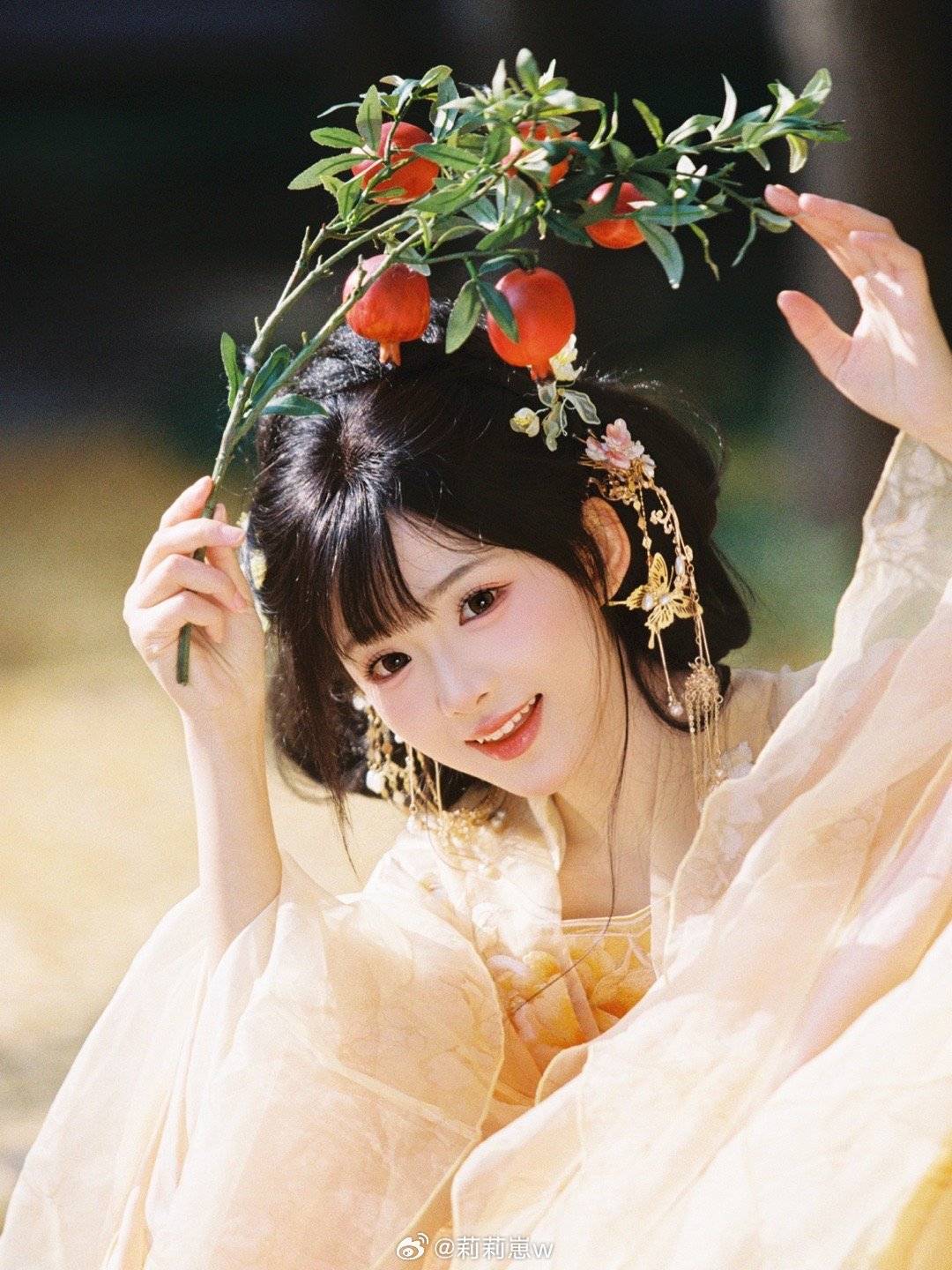 汉服美女二-流浪吧欢乐园