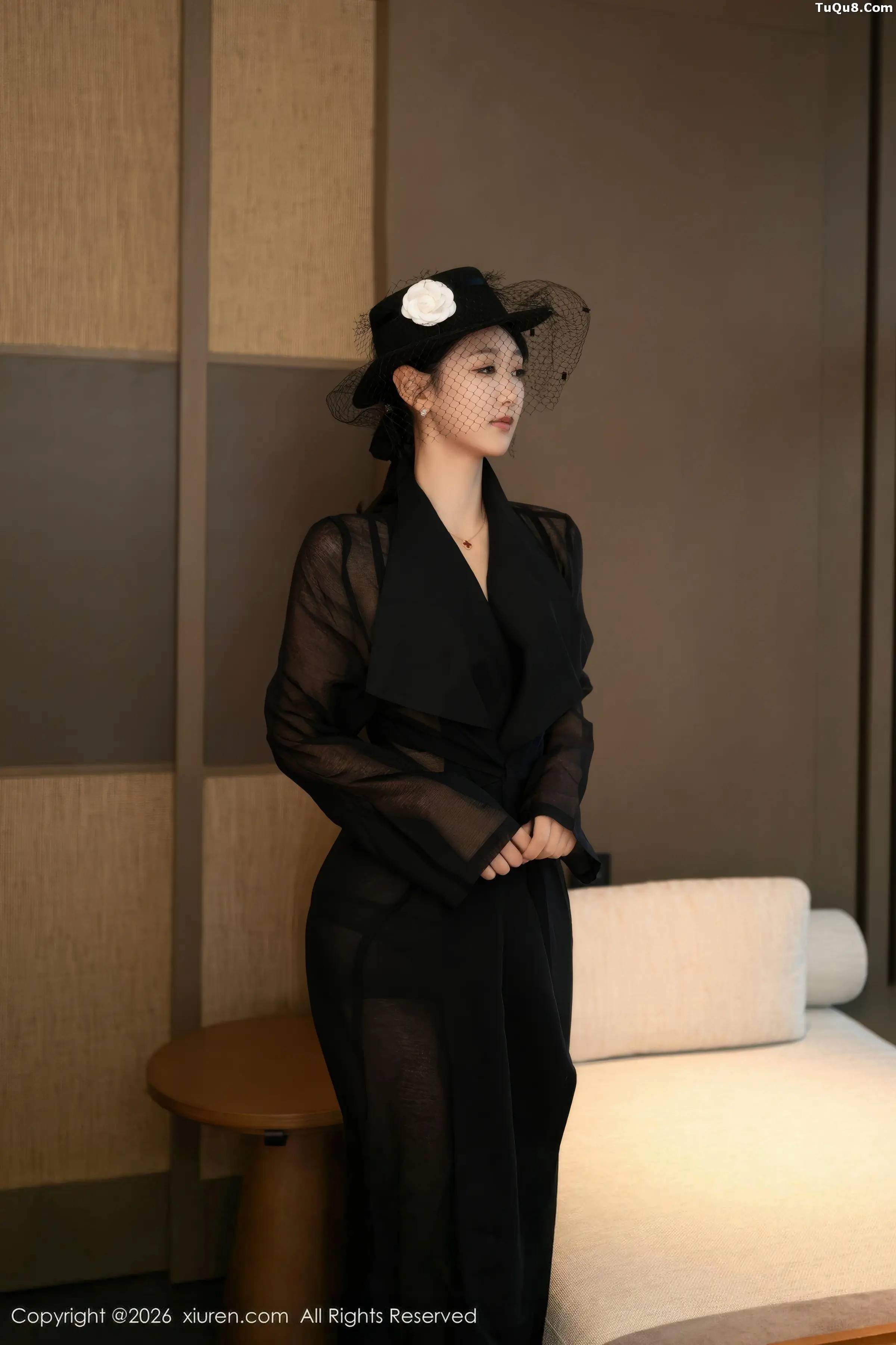 唐安琪性感黑色薄纱礼服露黑色内衣配超薄黑丝秀美腿绝美写真-流浪吧欢乐园